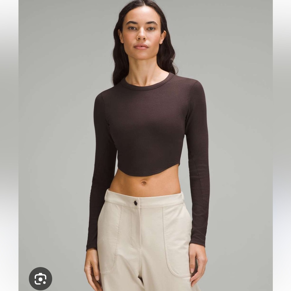 Lululemon Hold Tight Cropped Curved Long-Sleeve T-Shirt in Espresso | Size 6, S